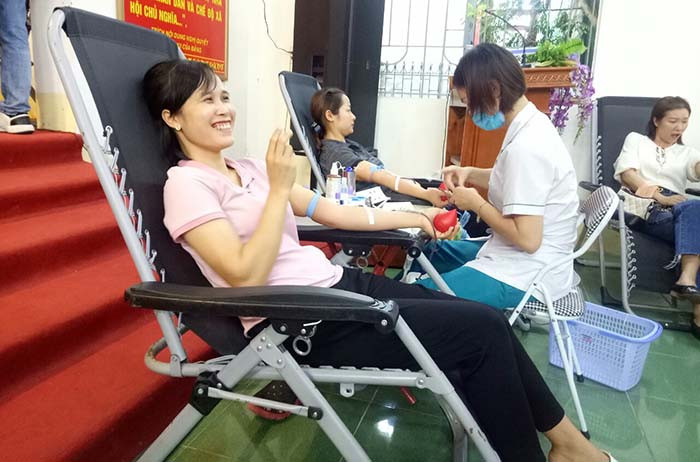 Cán bộ, giáo viên Kinh Môn hiến 460 đơn vị máu